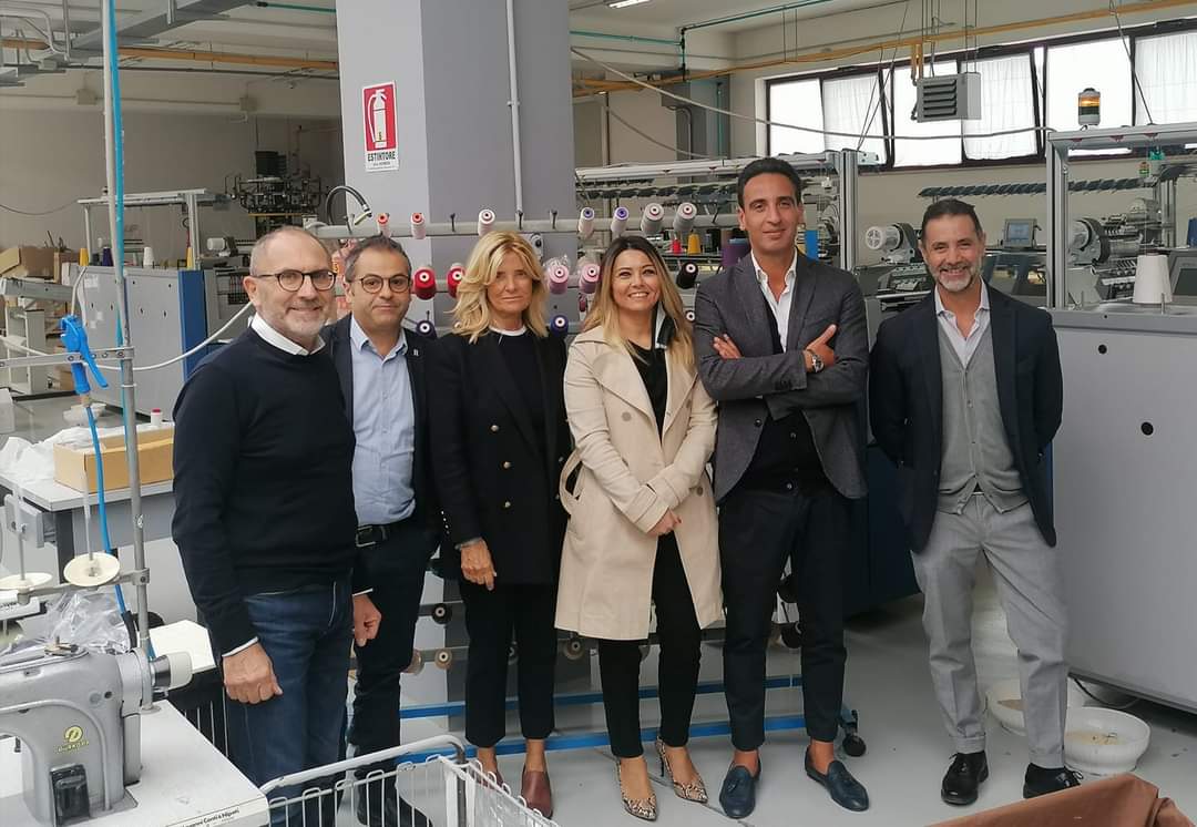 Oltre 1.000 imprese nelle comunità energetiche di H2biz. Il risparmio medio supera il 73%